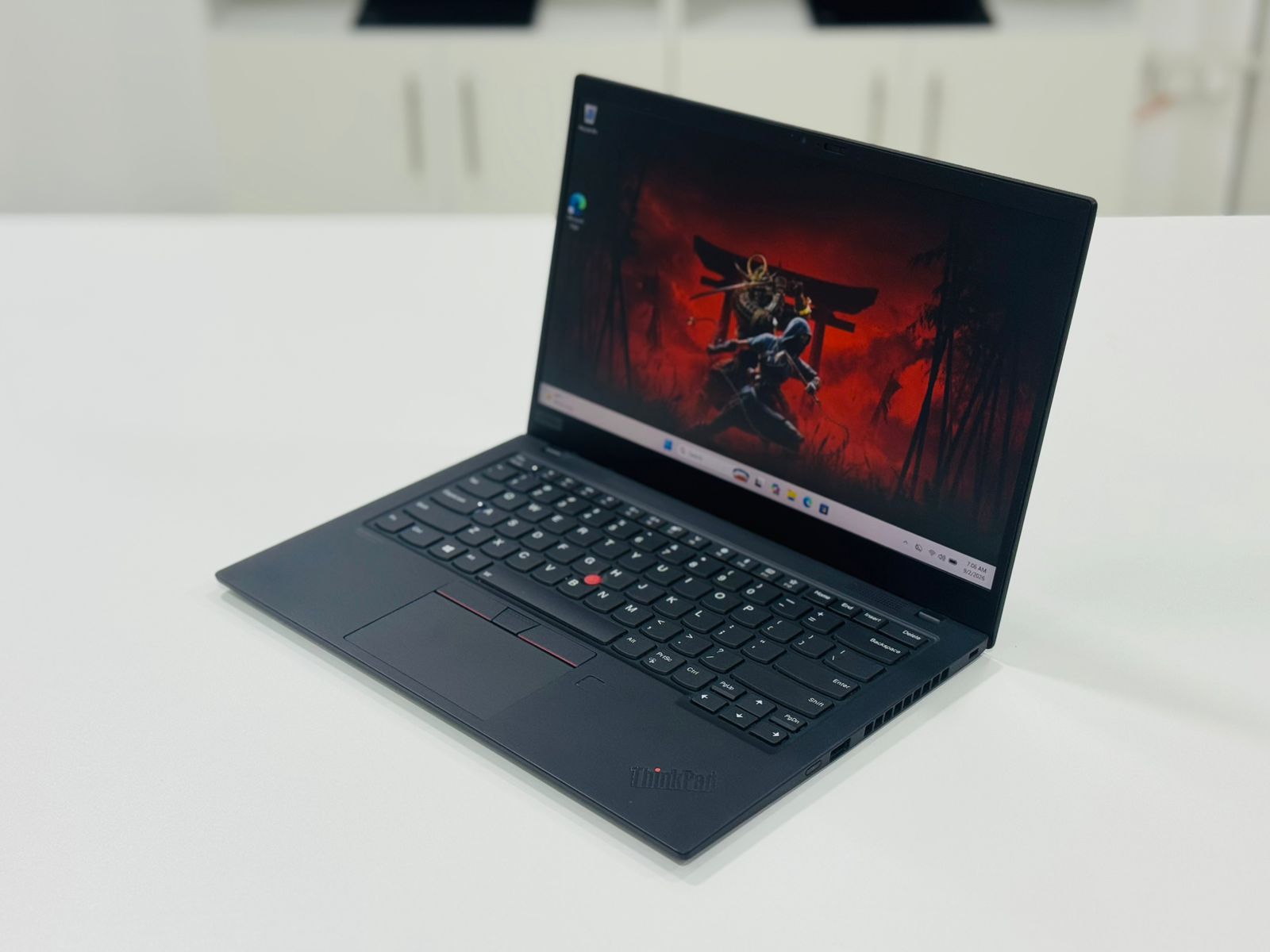 Lenovo Thinkpad X1 Carbon Core i7 8th Gen 16GB RAM 512GB - Image 8