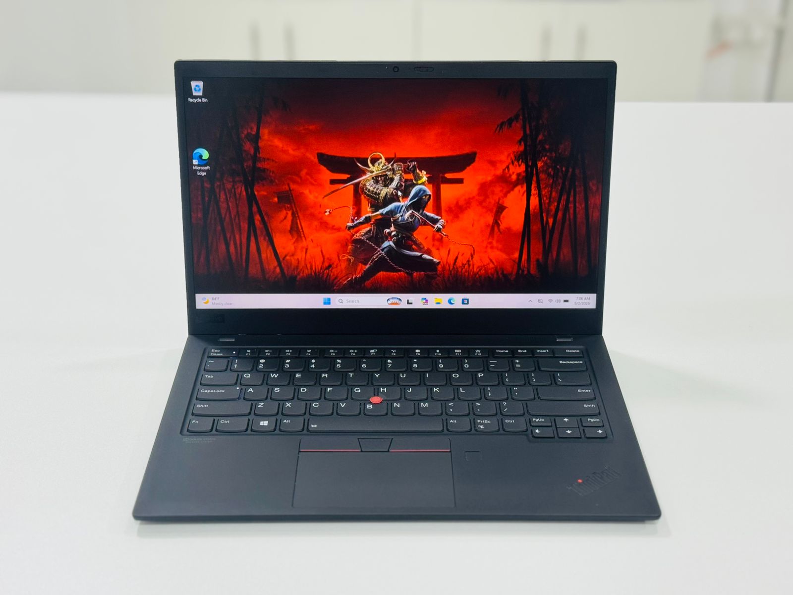 Lenovo Thinkpad X1 Carbon Core i7 8th Gen 16GB RAM 512GB - Image 2
